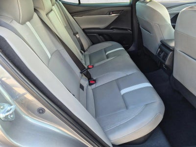2025 Toyota Camry SE (SE)