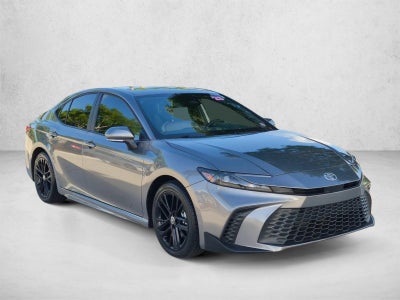2025 Toyota Camry SE (SE)
