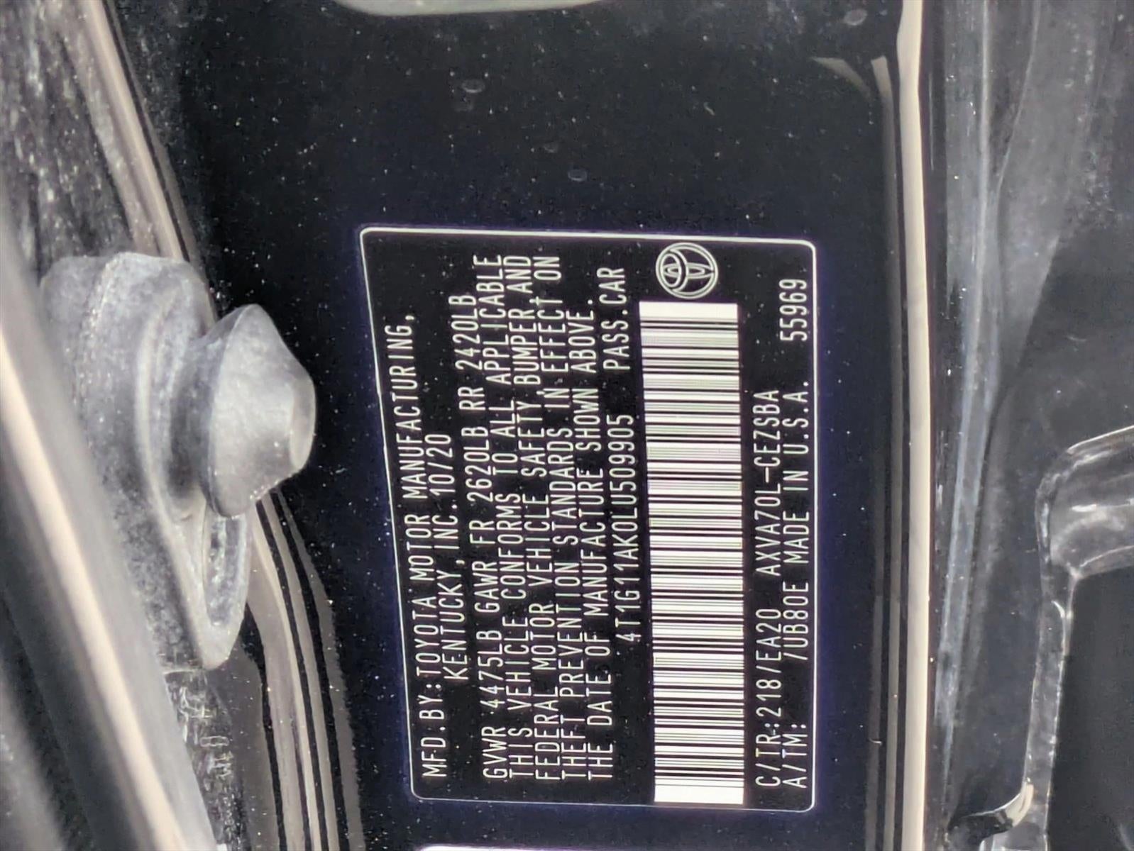 2020 Toyota Camry SE Auto (SE)