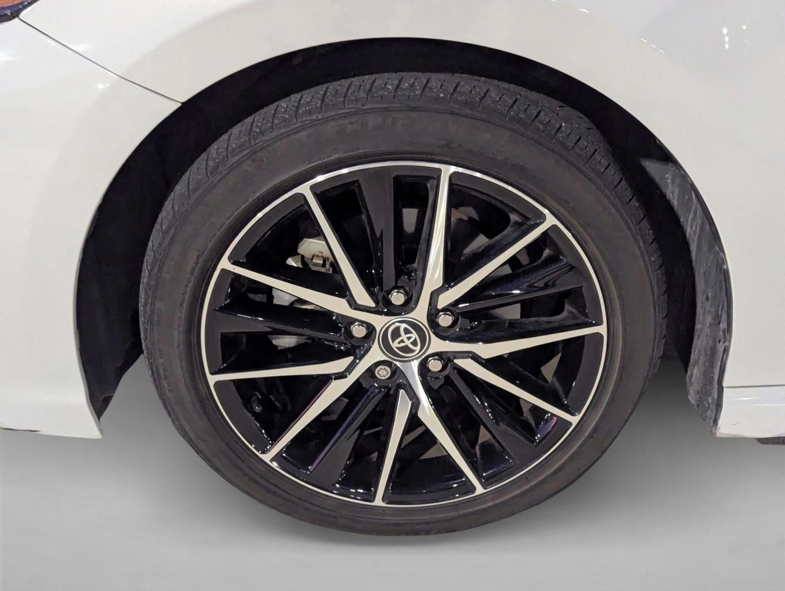 2023 Toyota Camry SE Auto (SE)