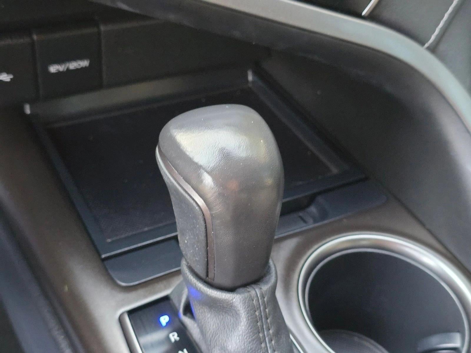 2021 Toyota Camry SE Auto (SE)