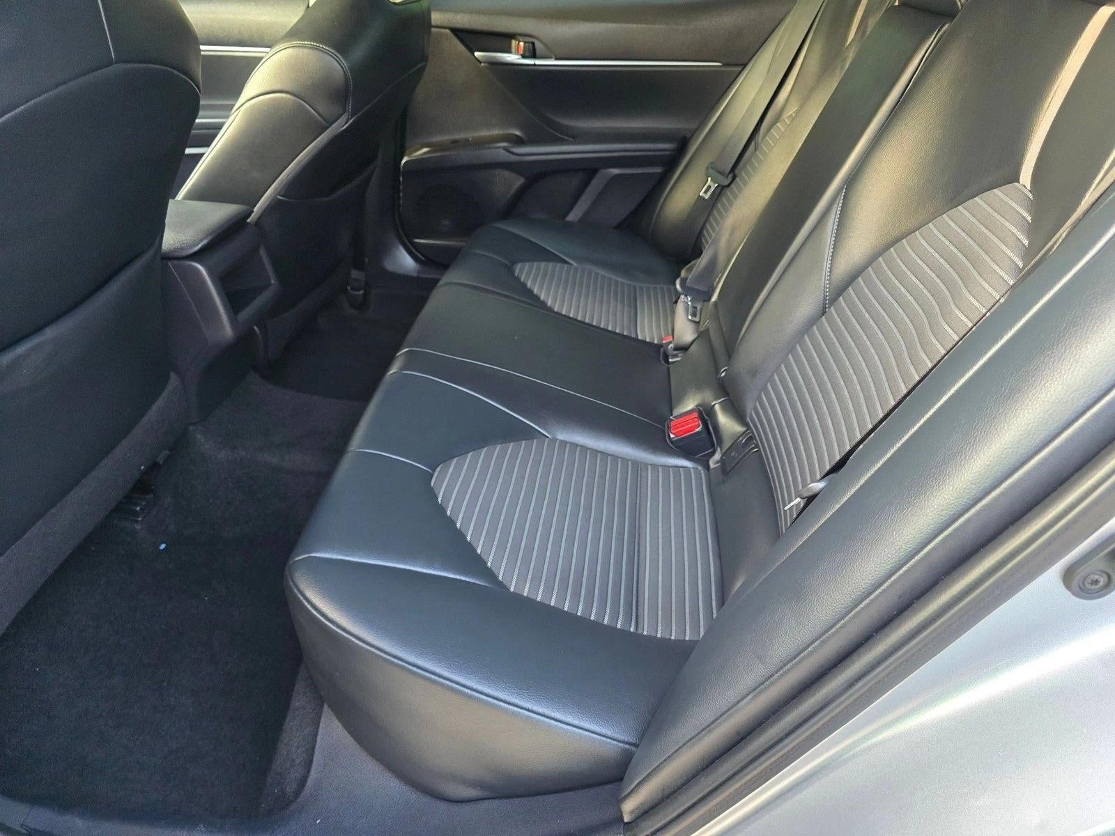 2021 Toyota Camry SE Auto (SE)