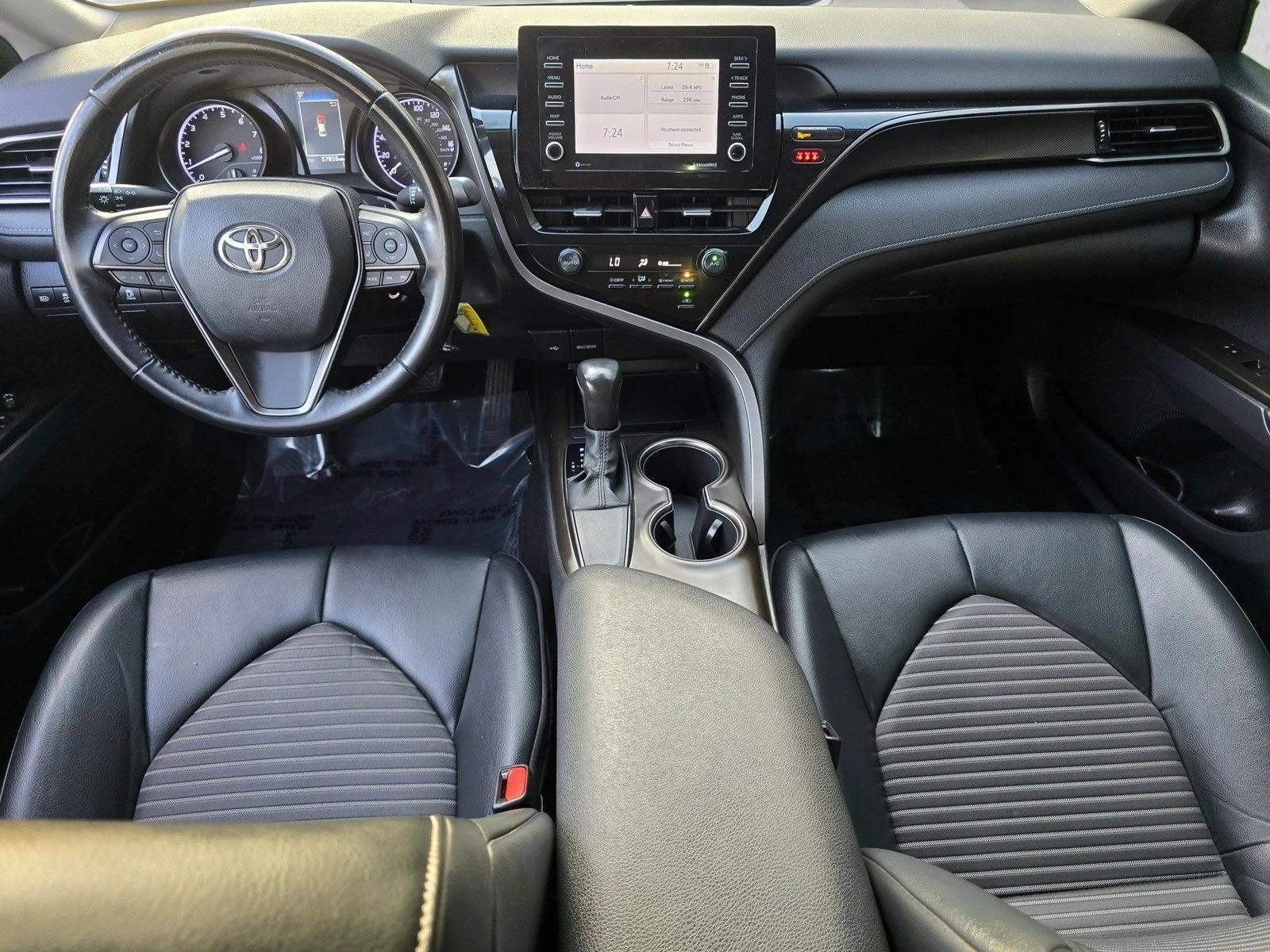 2021 Toyota Camry SE Auto (SE)