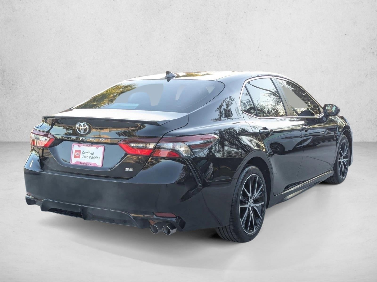 2021 Toyota Camry SE Auto (SE)