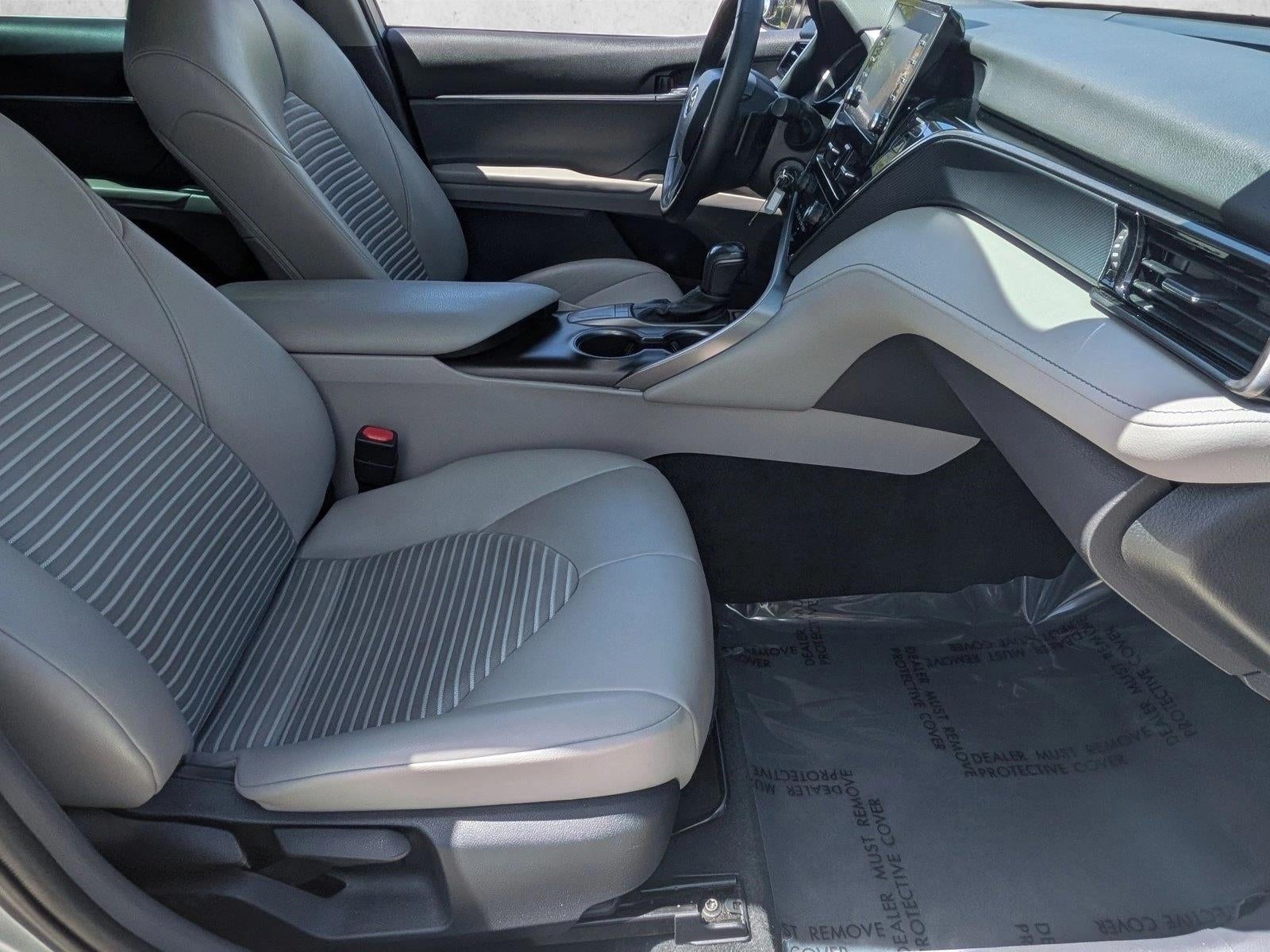 2023 Toyota Camry SE Auto (SE)
