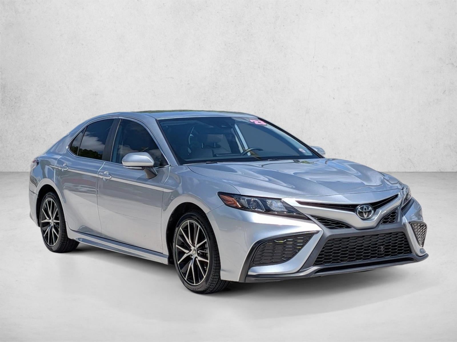 2023 Toyota Camry SE Auto (SE)