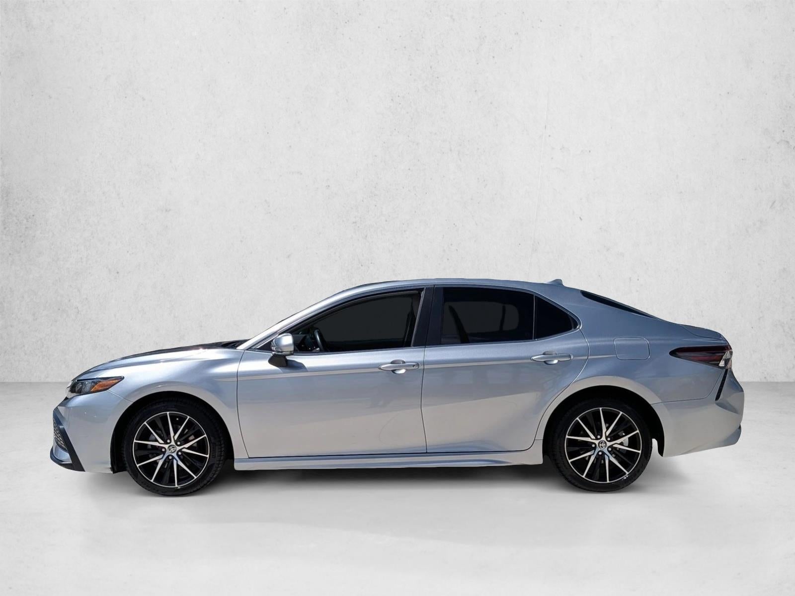 2023 Toyota Camry SE Auto (SE)