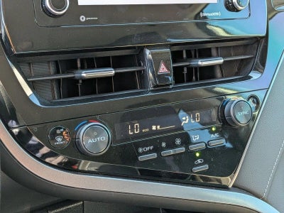 2024 Toyota Camry LE Auto (SE)