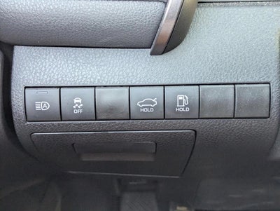 2023 Toyota Camry SE Auto (SE)