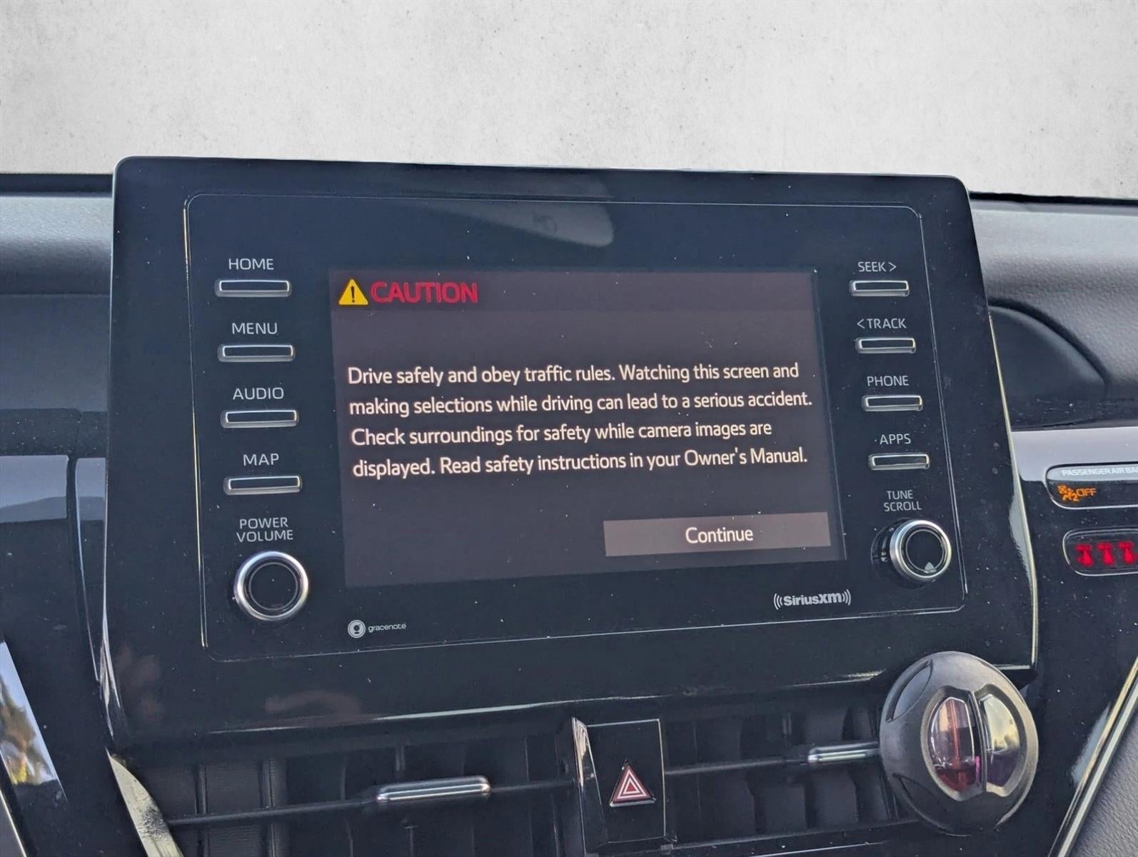 2023 Toyota Camry SE Auto (SE)