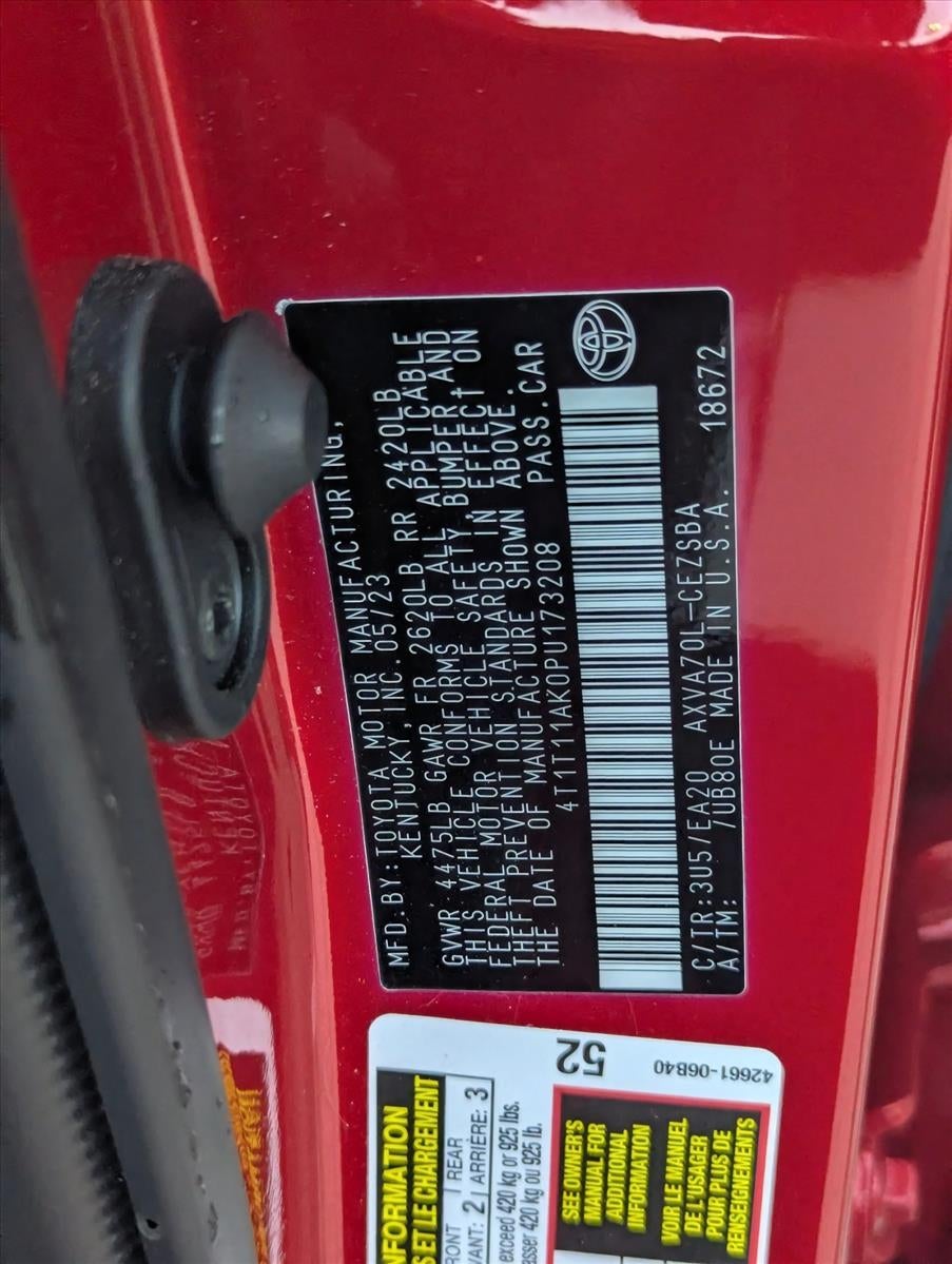 2023 Toyota Camry SE Auto (SE)