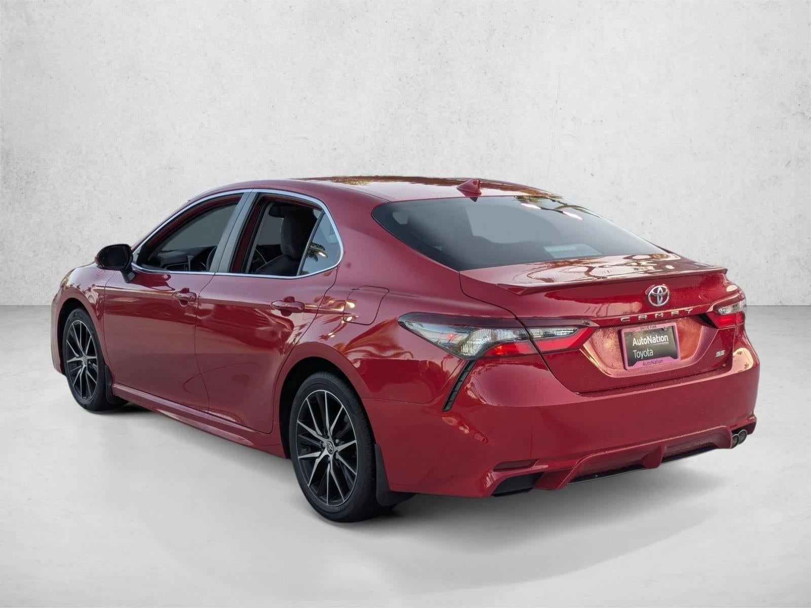 2023 Toyota Camry SE Auto (SE)