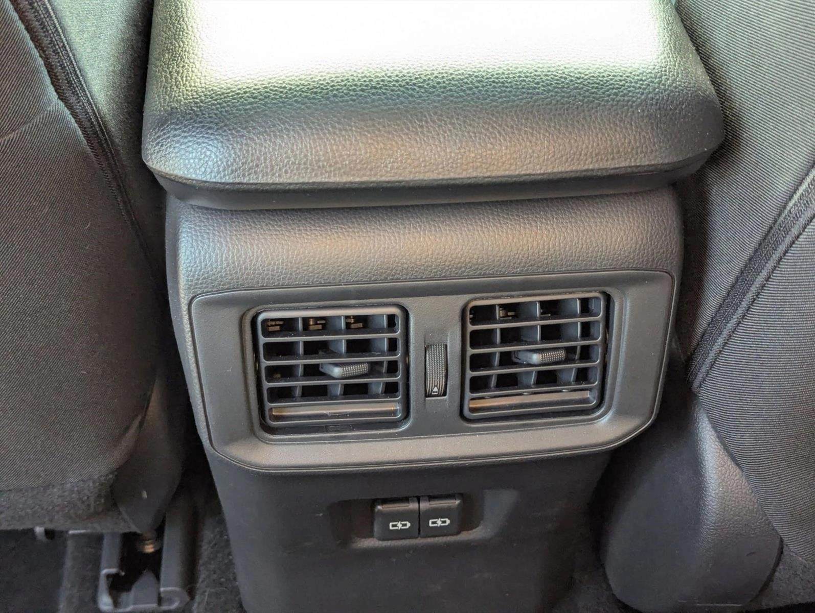 2025 Toyota RAV4 Hybrid XLE AWD (Natl)