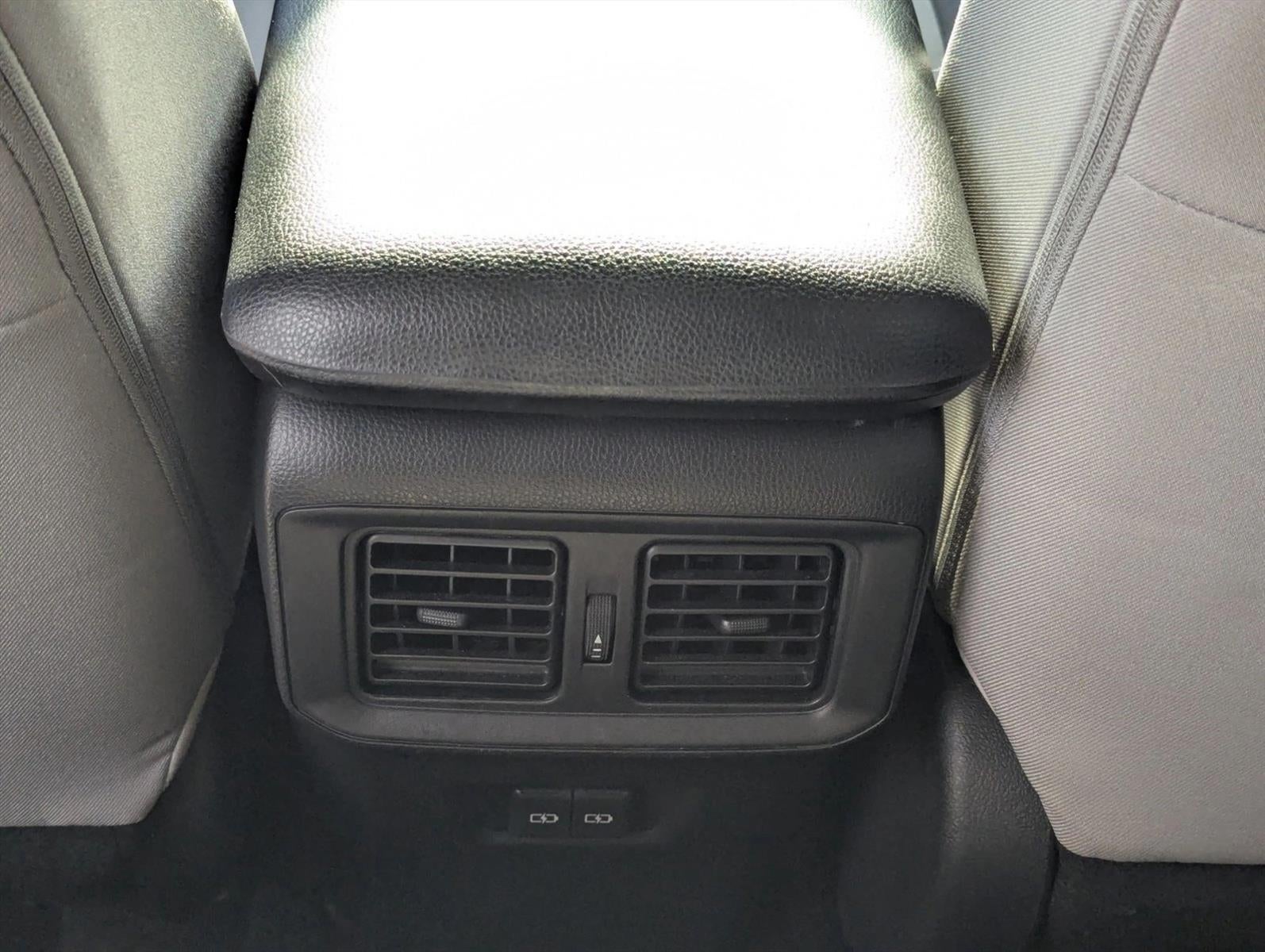 2023 Toyota RAV4 Hybrid XLE AWD (Natl)