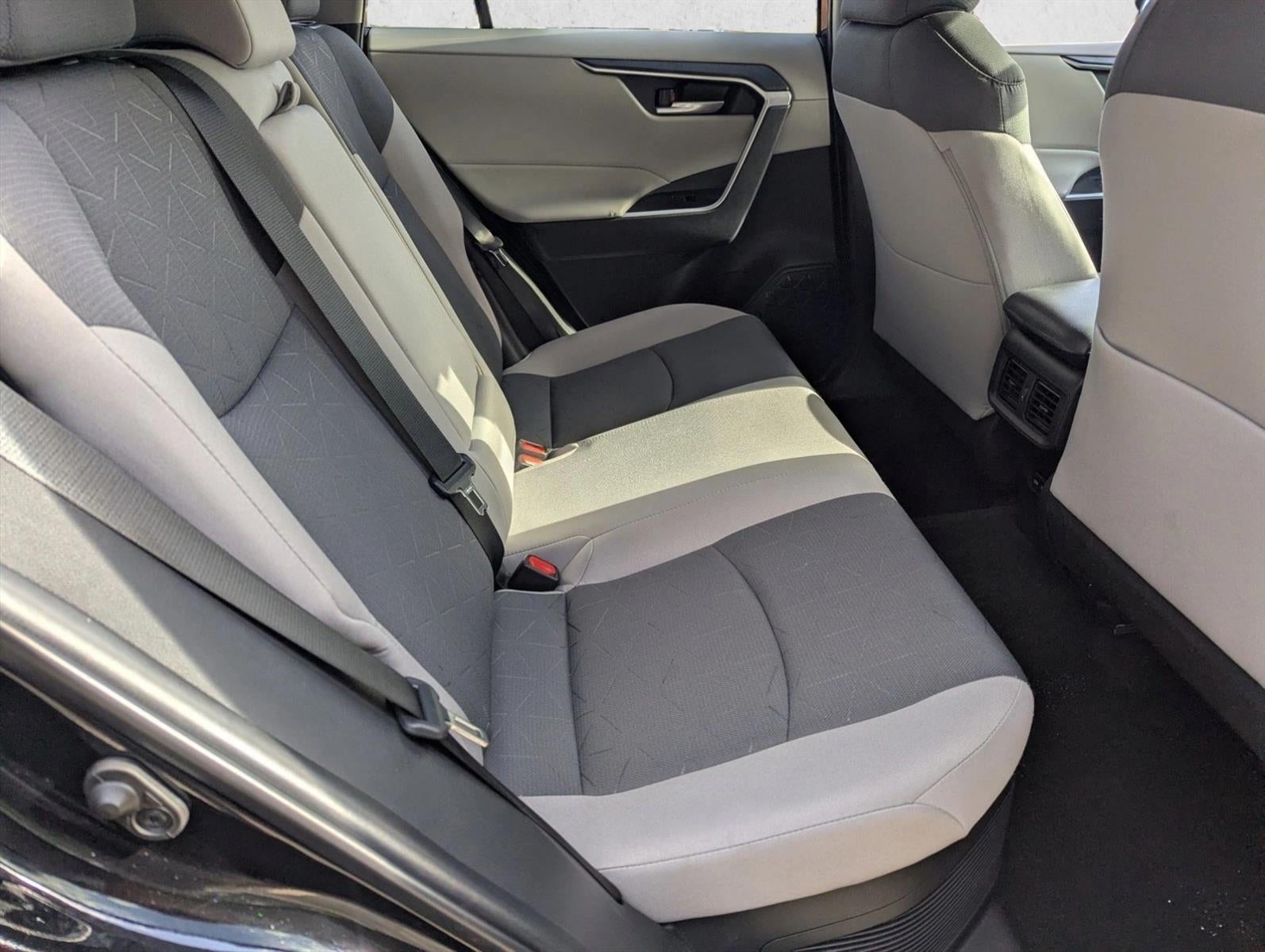 2023 Toyota RAV4 Hybrid XLE AWD (Natl)