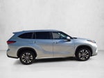 2023 Toyota Highlander Hybrid XLE FWD (Natl)