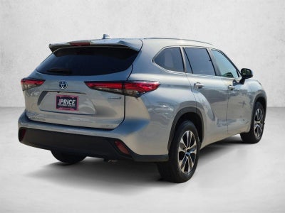 2023 Toyota Highlander Hybrid XLE FWD (Natl)