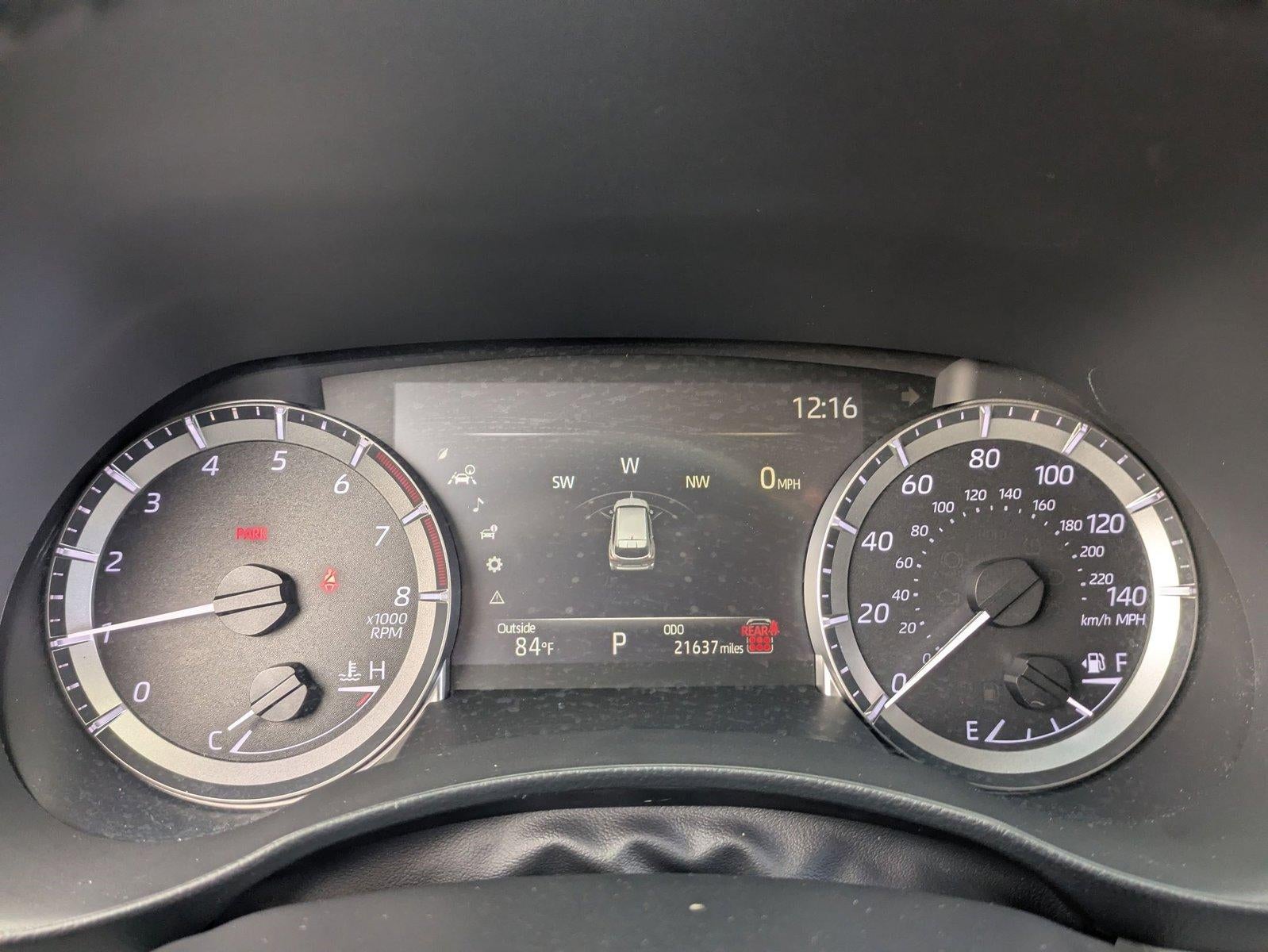 2024 Toyota Highlander LE FWD (Natl)