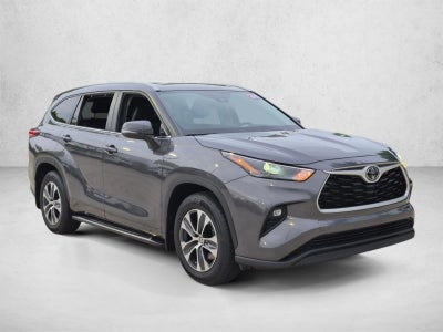 2024 Toyota Highlander XLE FWD (Natl)