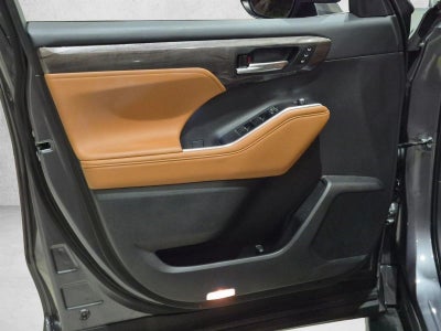 2024 Toyota Highlander Platinum FWD (Natl)