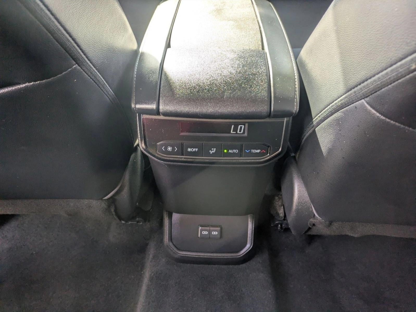 2023 Toyota Highlander XLE FWD (Natl)