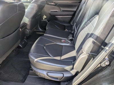 2023 Toyota Highlander XLE FWD (Natl)