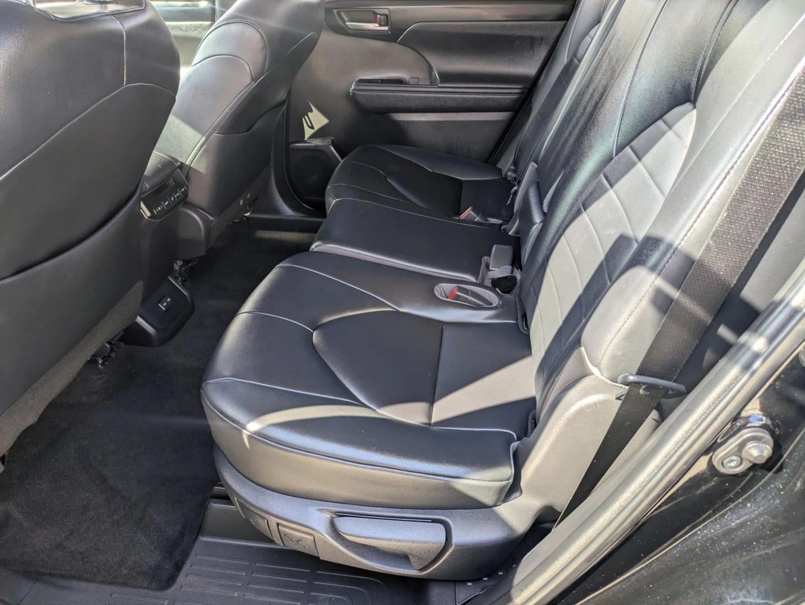 2023 Toyota Highlander XLE FWD (Natl)