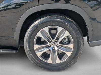 2023 Toyota Highlander XLE FWD (Natl)