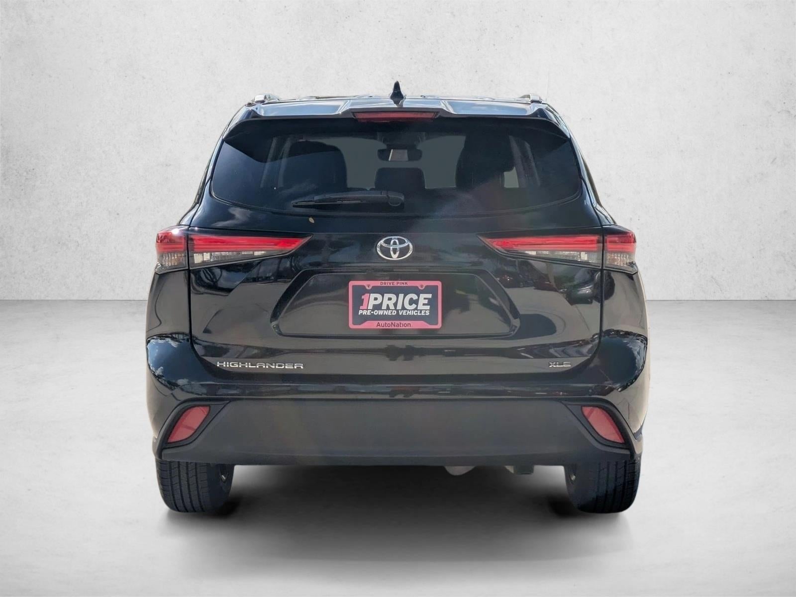 2023 Toyota Highlander XLE FWD (Natl)