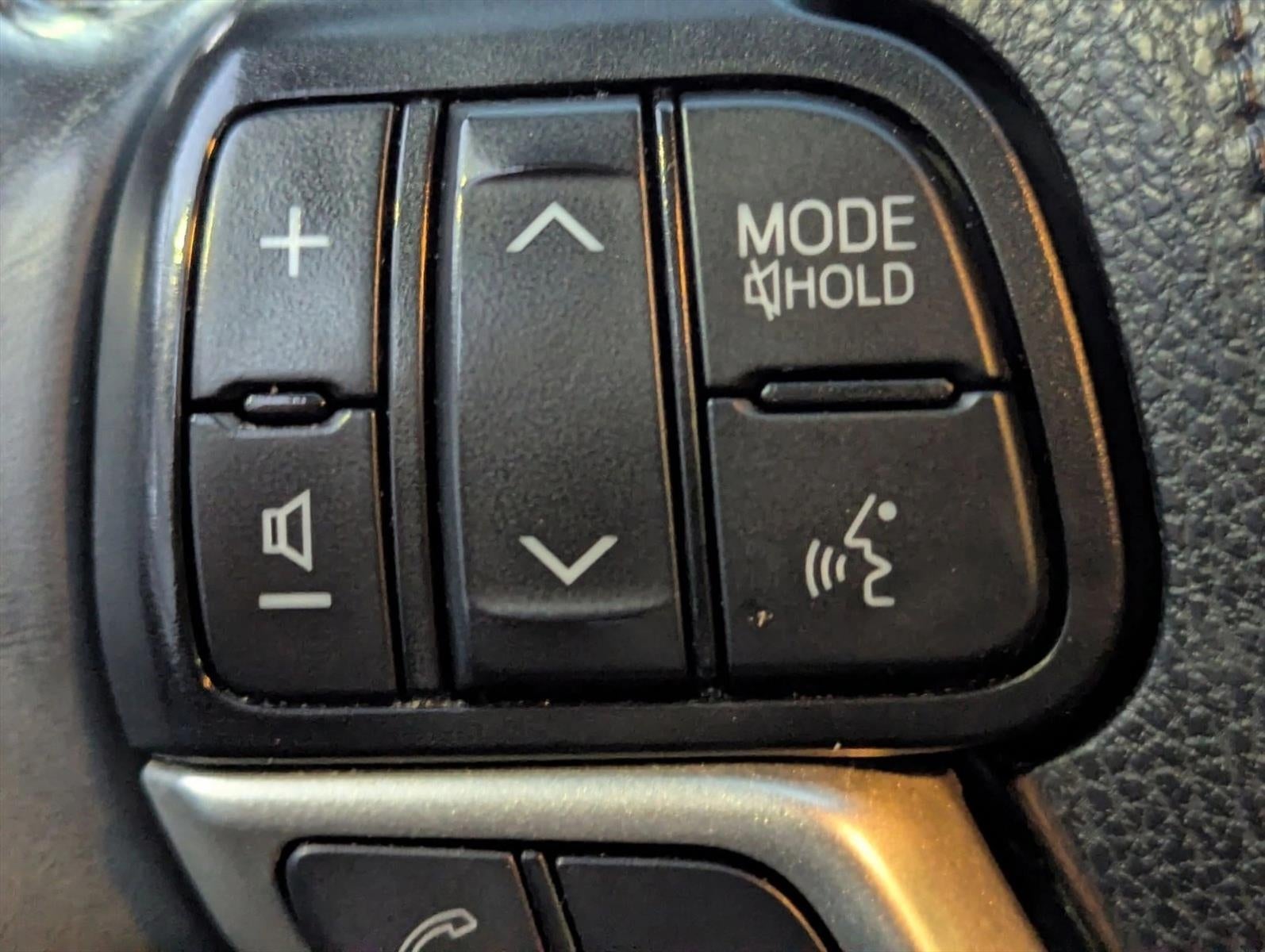 2019 Toyota Highlander SE V6 FWD (Natl)