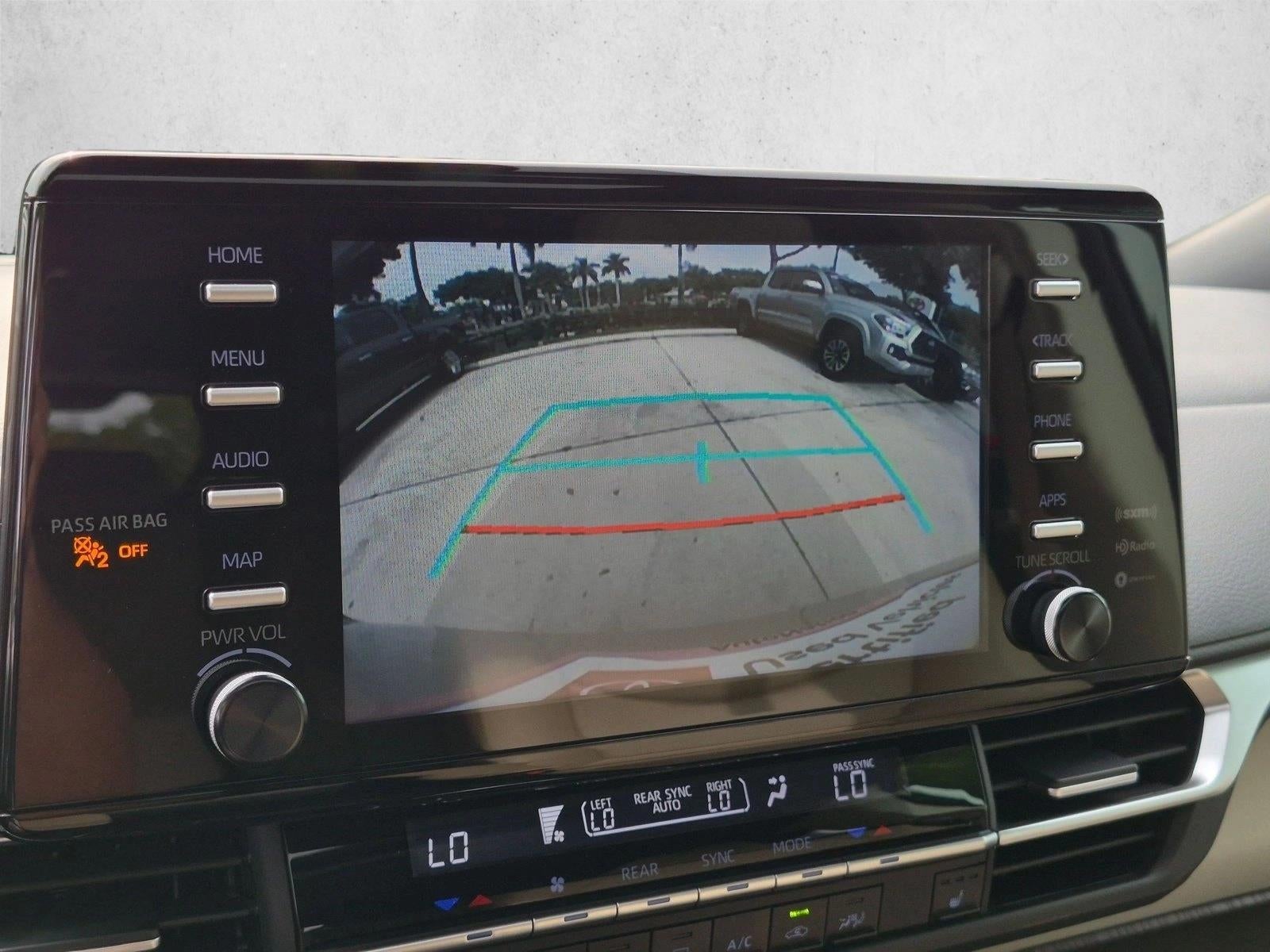 2024 Toyota Sienna XLE FWD 8-Passenger (Natl)