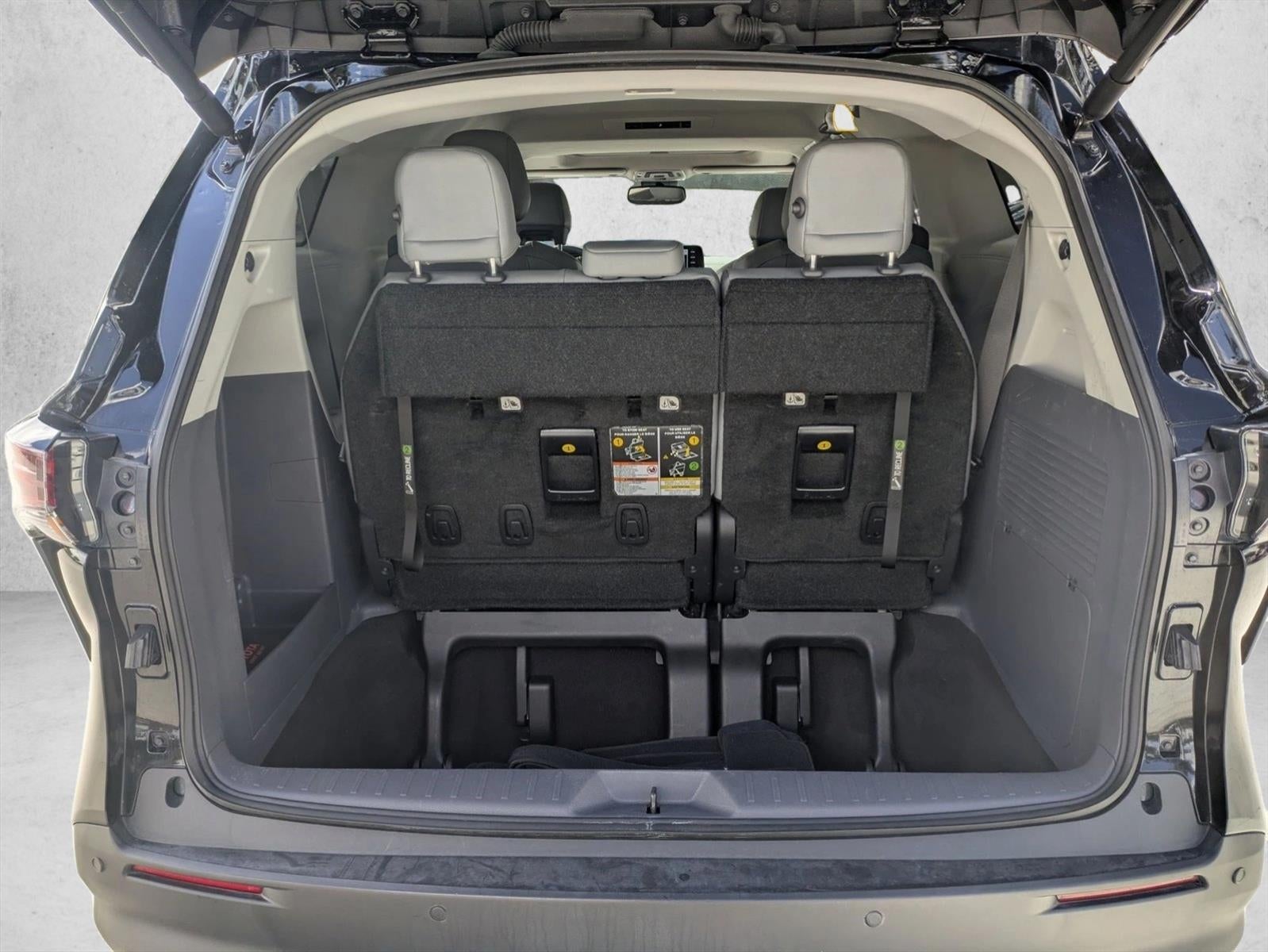 2024 Toyota Sienna XLE FWD 7-Passenger (Natl)