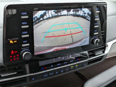 2021 Toyota Sienna XLE FWD 8-Passenger (Natl)