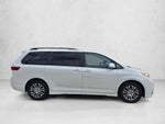 2019 Toyota Sienna XLE FWD 8-Passenger (Natl)