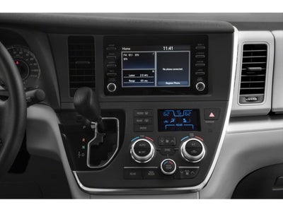 2019 Toyota Sienna XLE FWD 8-Passenger (Natl)