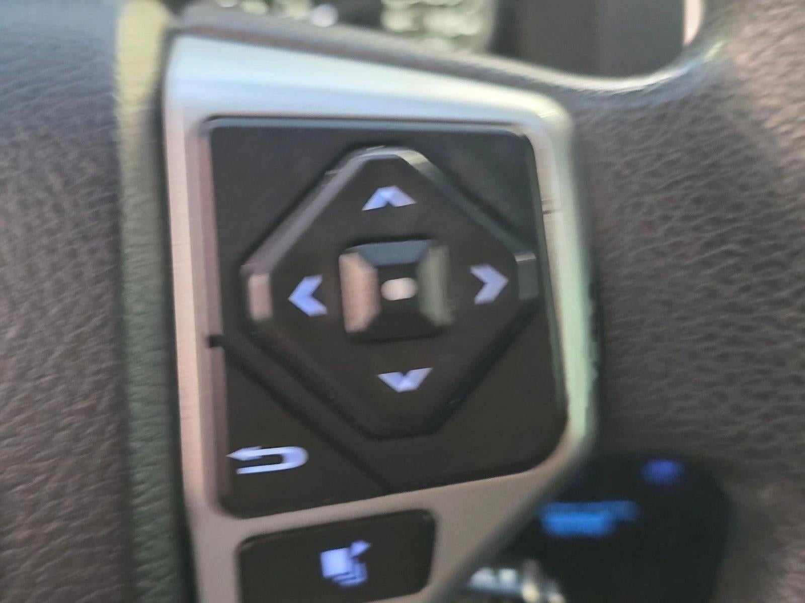 2019 Toyota Tundra 4WD 4WD SR5 CrewMax 5.5' Bed 5.7L FFV (SE)