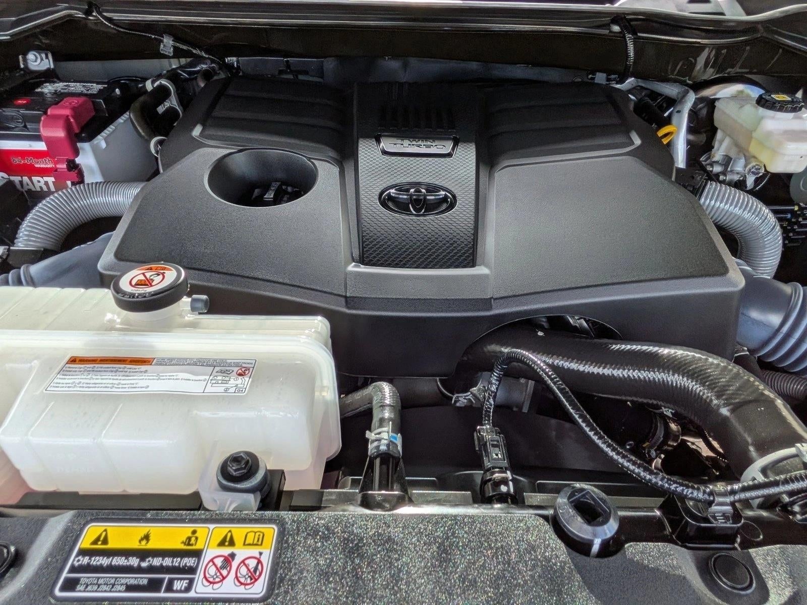2023 Toyota Tundra 4WD 4WD SR5 CrewMax 5.5' Bed (SE)