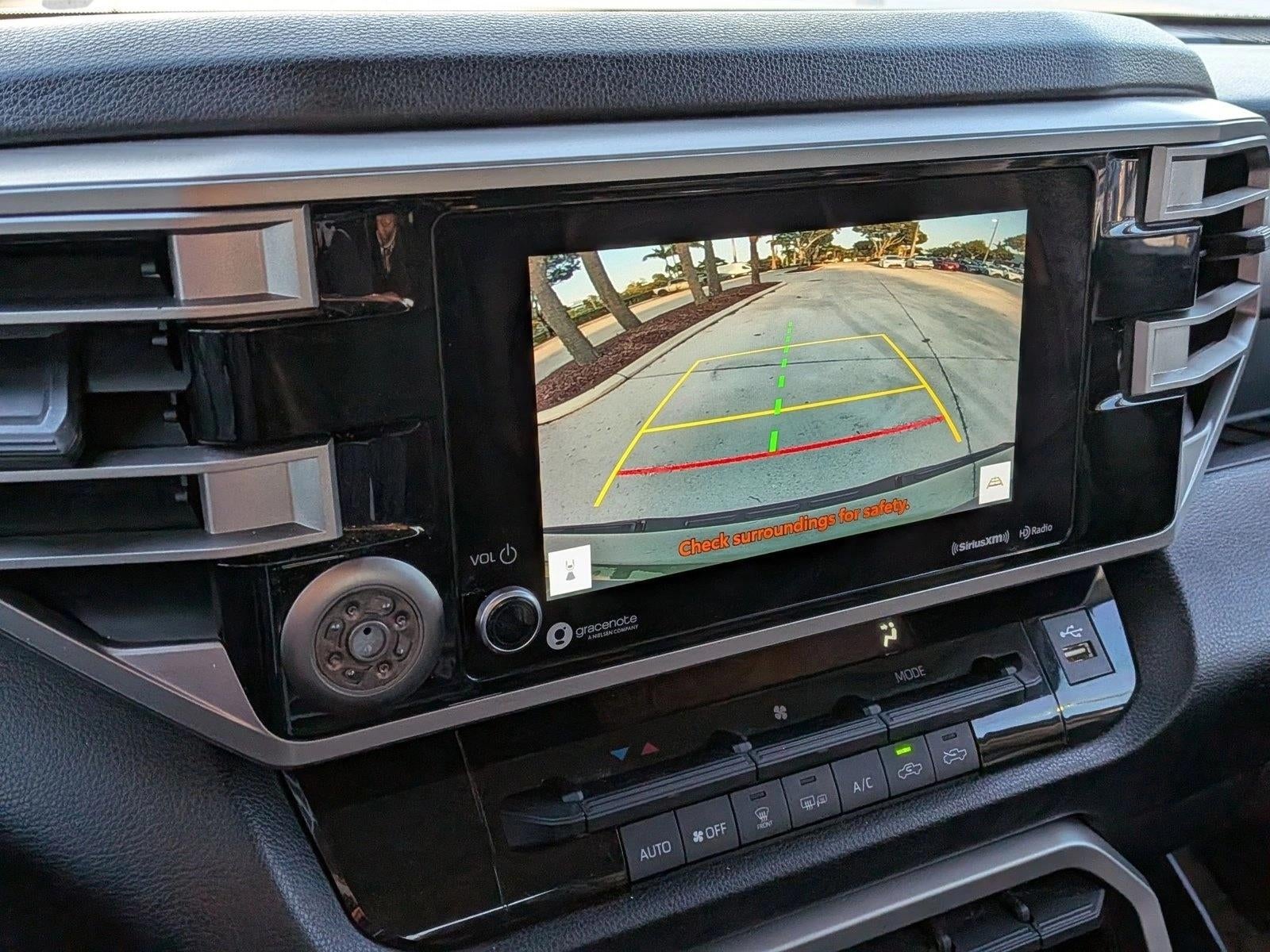 2023 Toyota Tundra 4WD 4WD SR5 CrewMax 5.5' Bed (SE)