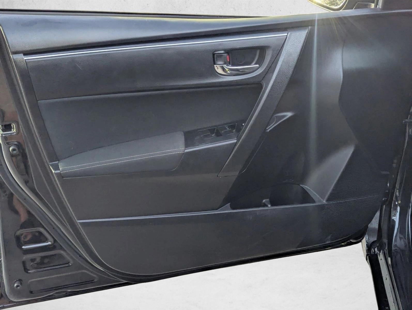 2017 Toyota Corolla LE CVT (Natl)