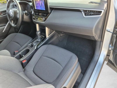 2024 Toyota Corolla Cross LE 2WD (Natl)
