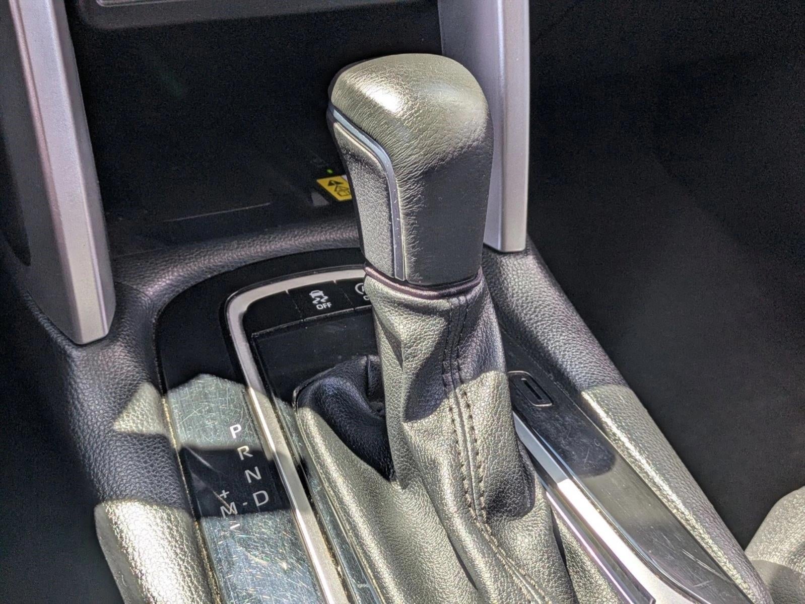 2023 Toyota Corolla Cross XLE 4WD (Natl)