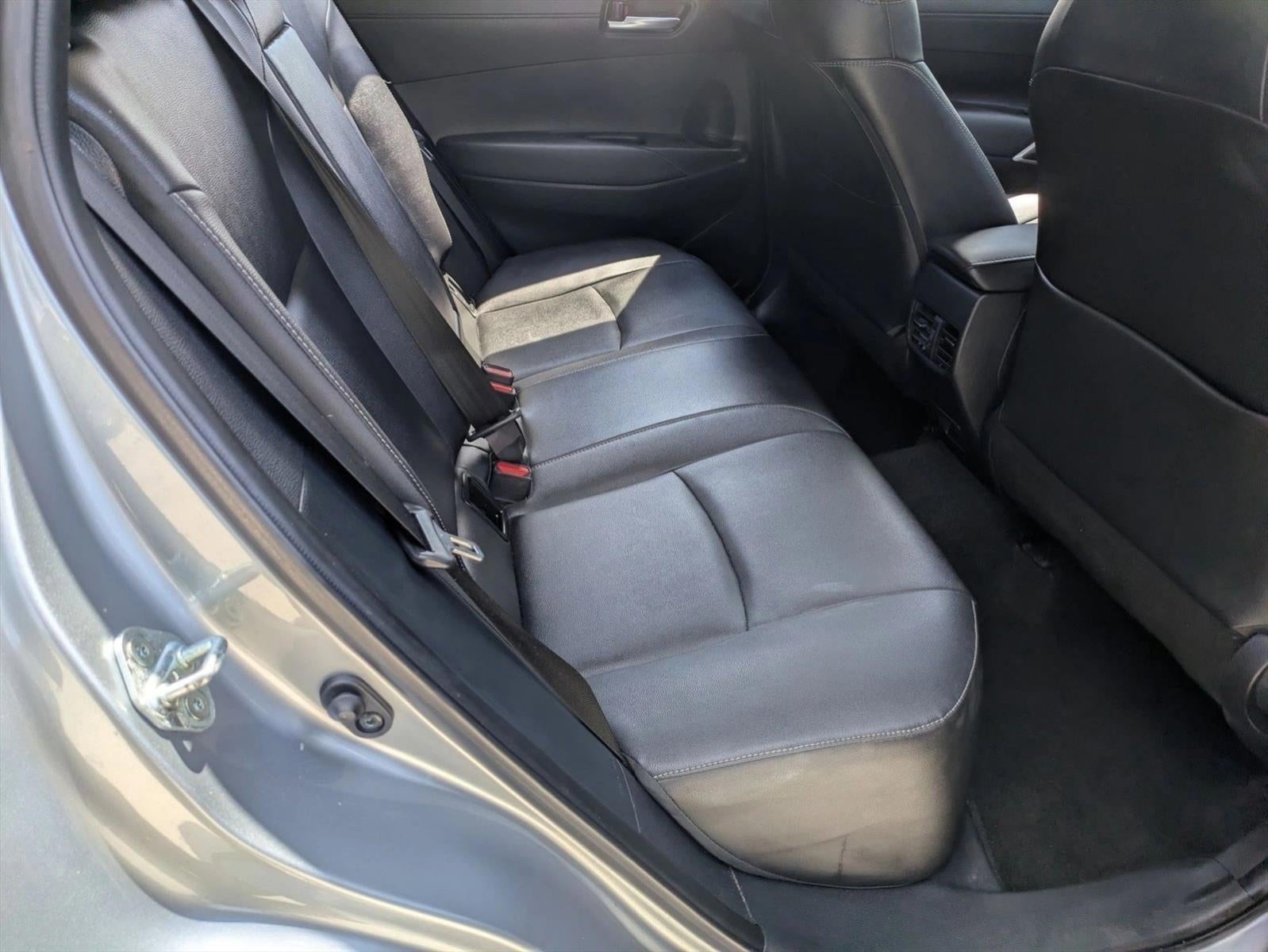 2023 Toyota Corolla Cross XLE 4WD (Natl)