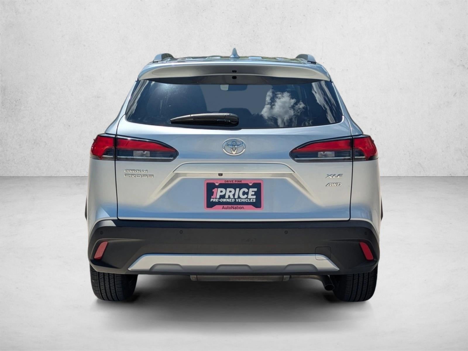 2023 Toyota Corolla Cross XLE 4WD (Natl)