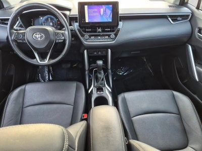 2024 Toyota Corolla Cross XLE 4WD (Natl)