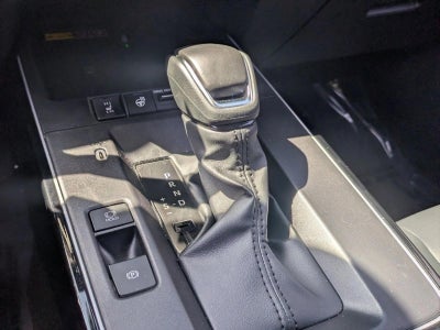 2026 Toyota Corolla Cross Hybrid XSE 4WD (Natl)