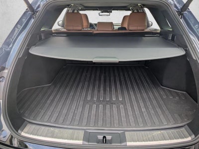 2025 Toyota Crown Signia Limited AWD (Natl)