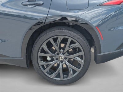 2025 Toyota Crown Signia Limited AWD (Natl)