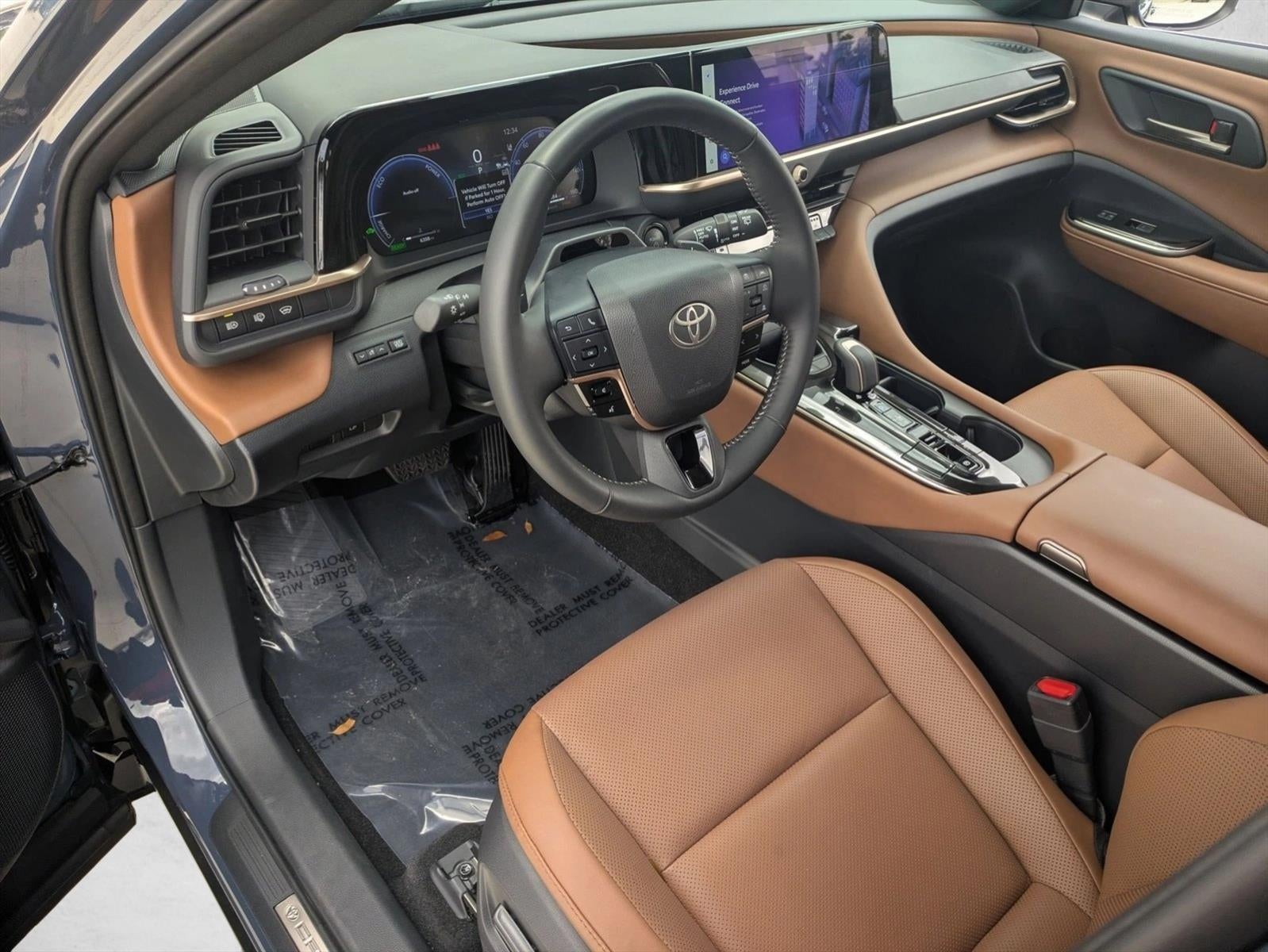 2025 Toyota Crown Signia Limited AWD (Natl)