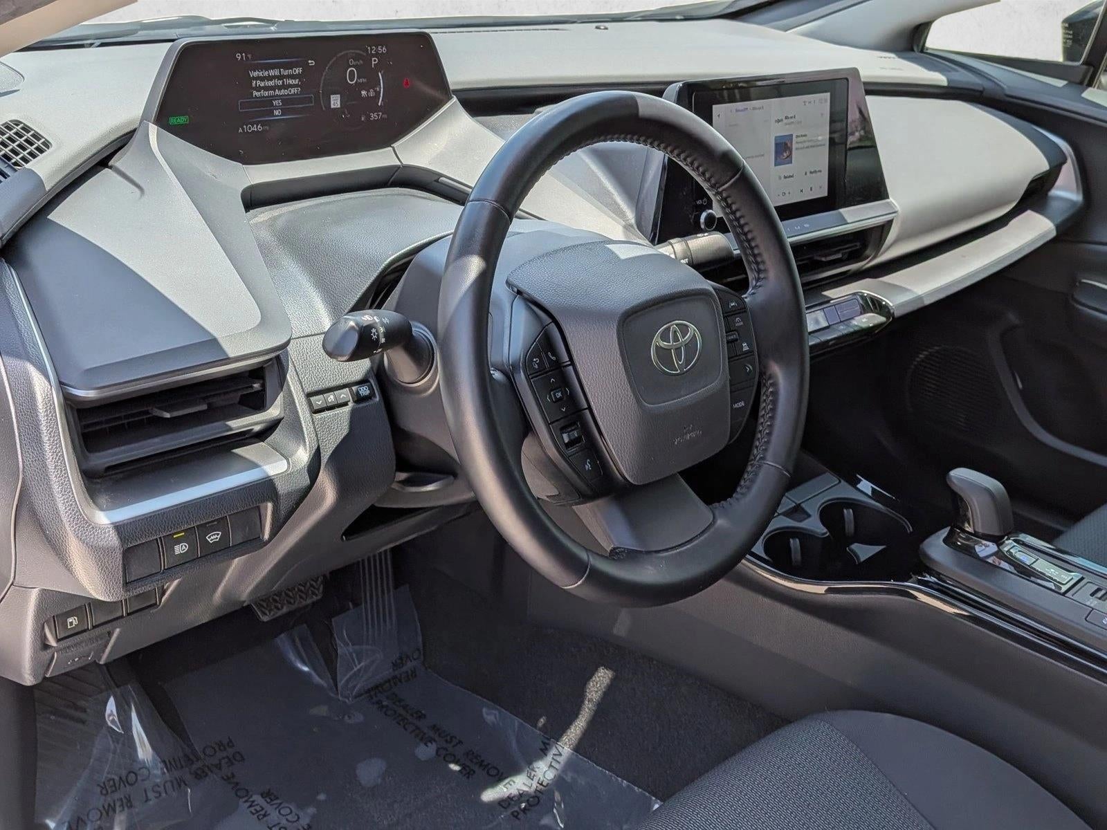 2023 Toyota Prius LE (Natl)