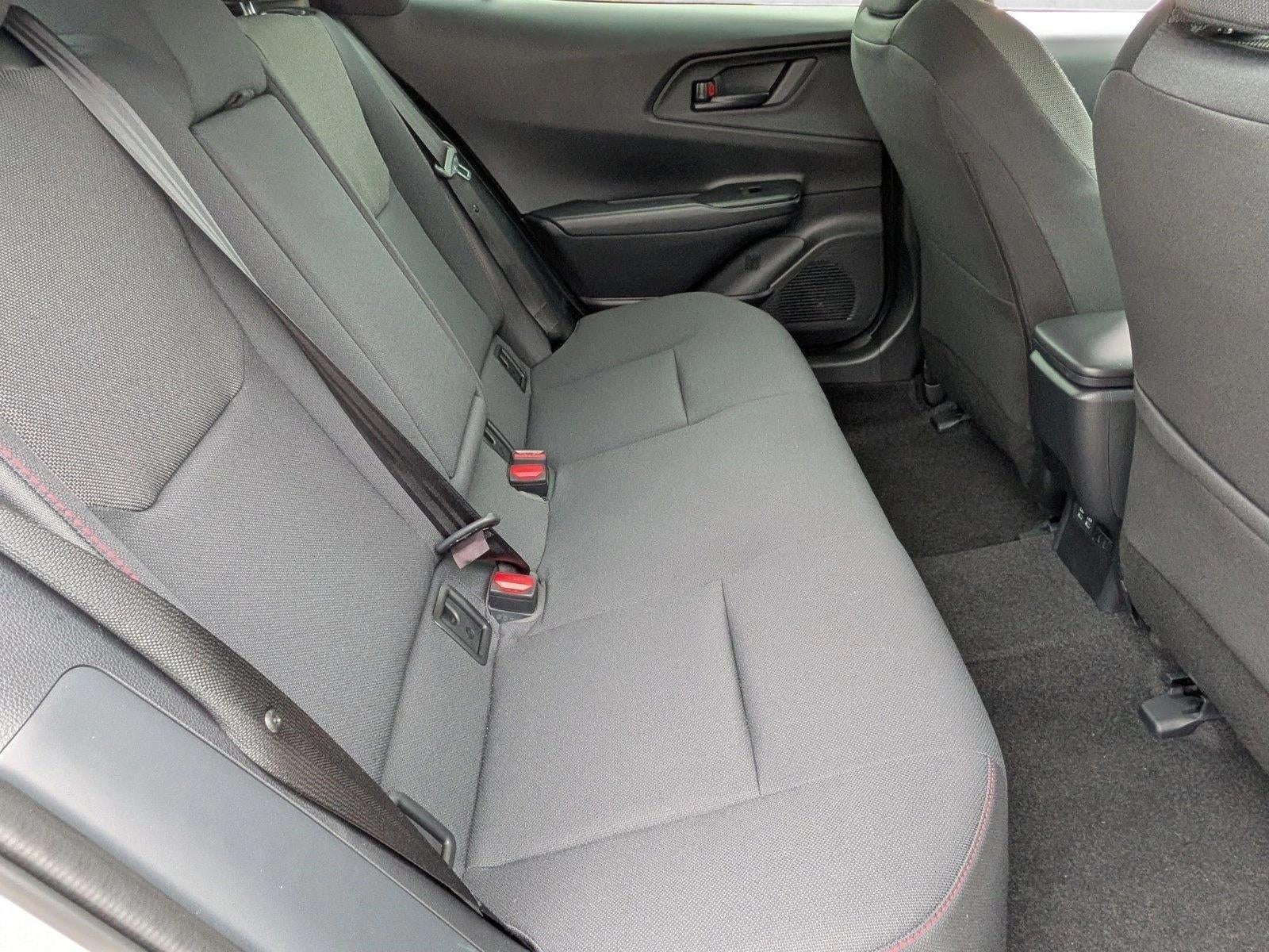 2026 Toyota Prius Plug-In Hybrid SE (Natl)